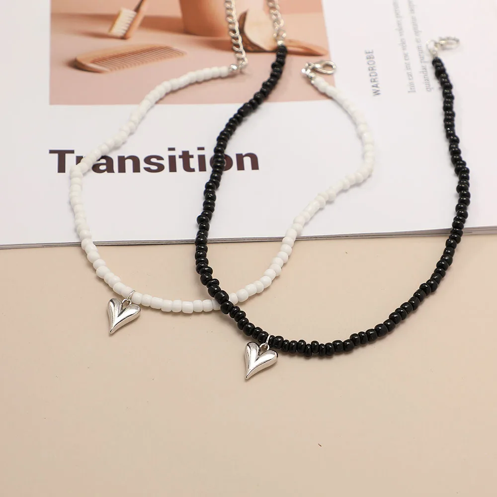 Bohemian Handmade Beaded Chain Chokers for Girls Cute Love Heart Pendant Necklace Wholesale Femme Jewelry Accessories Gifts