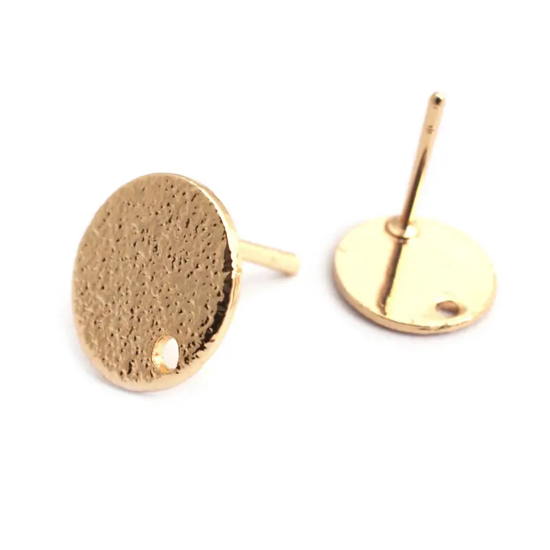 Brincos redondos para mulheres, cor de ouro 18k, listrado de latão, superfície do arco para dentro, onda suave