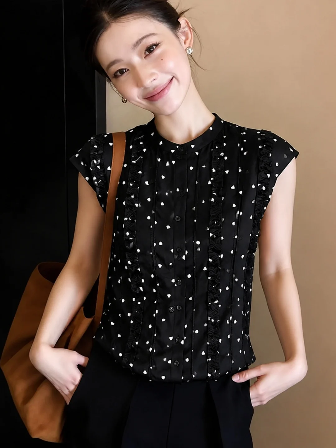 

Korean Style Polka Dot Design Versatile round Neck Comfortable Summer Outerwear Slimming Women's Top Fashionable Small Shirt