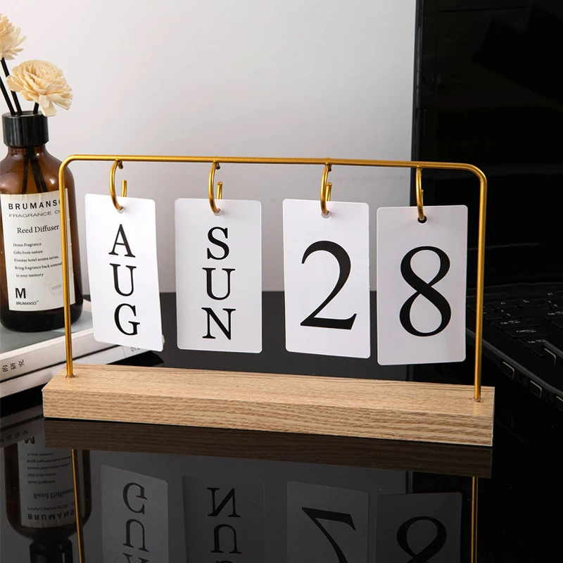 1 pc Wooden Creative Golden Perpetual Calendar, Desk Decoration, New Household Ornament