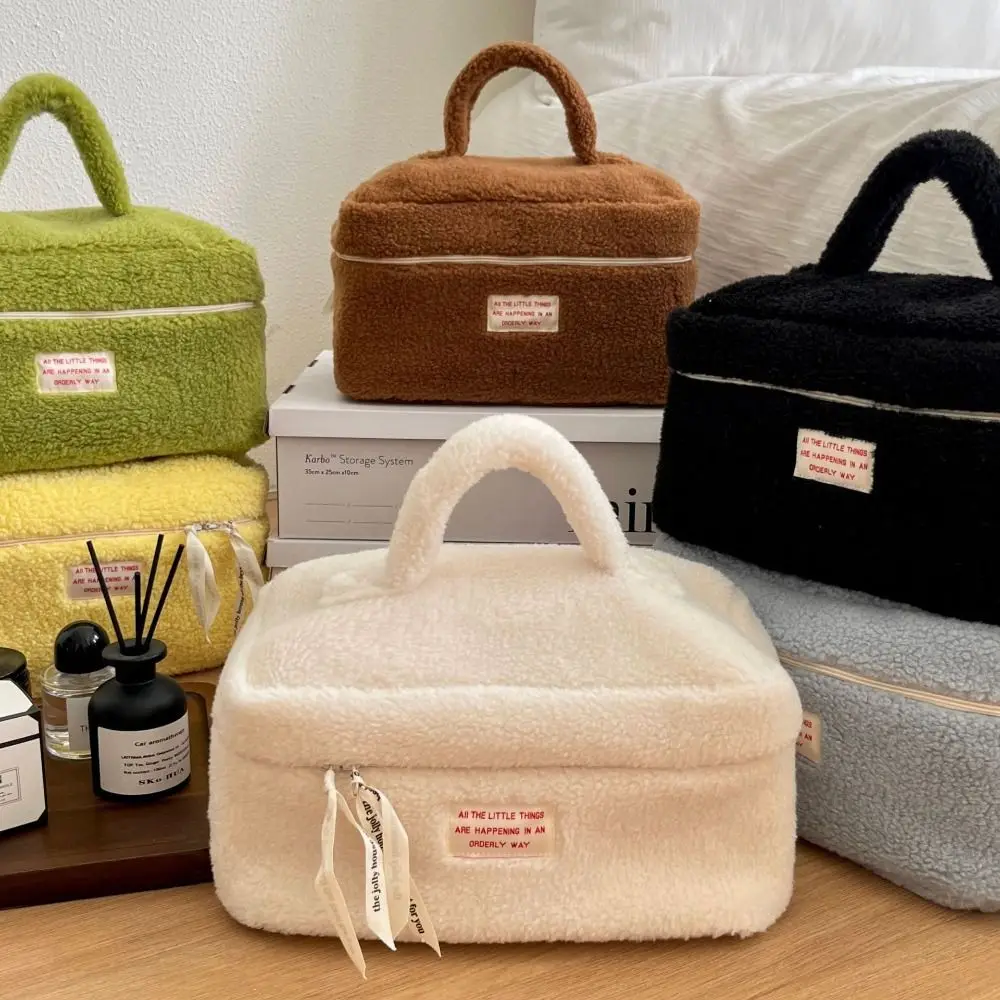 Letter Plush Cosmetic Bag Portable Storage Bag Zipper Travel Washbag Fluffy Makeup Tote Makeup Pouch Bag Female/Girls