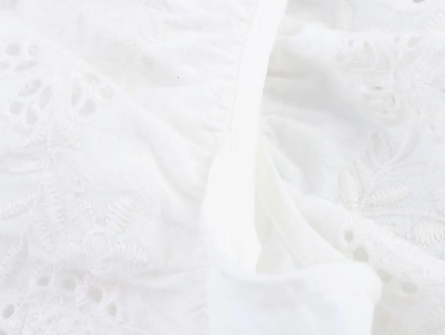 Maxdutti Summer Blouse French Countryside Style Cotton Embroidered Shirt Minimalist Ruffle Edge Loose White Shirt Top