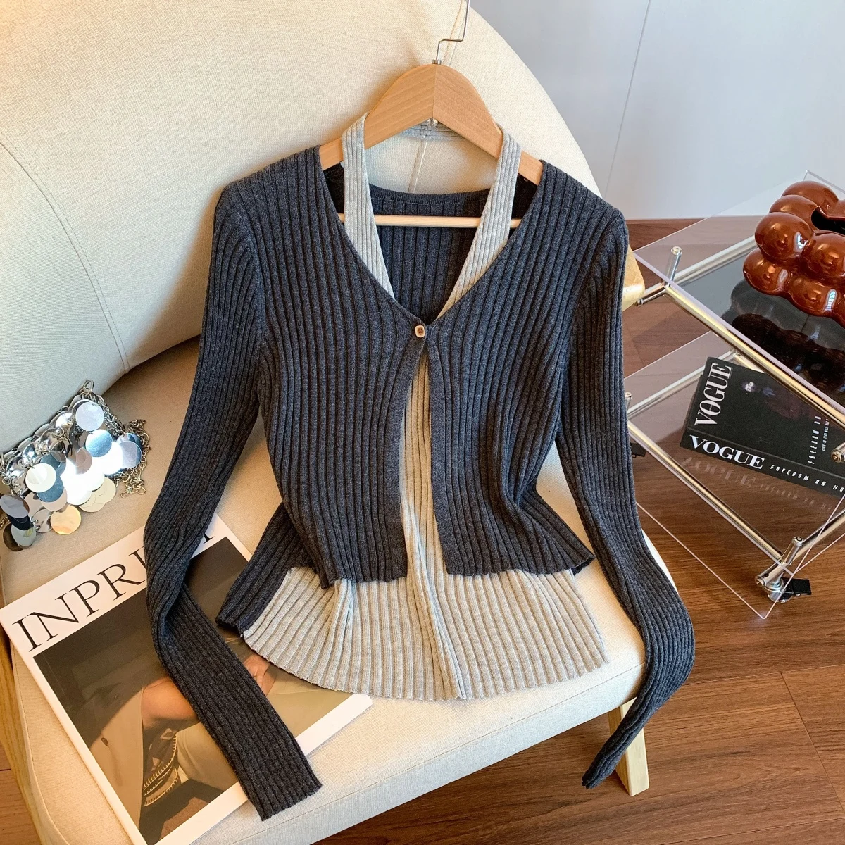 

Emily Clud Selected Recommendation Women's Slim Fit V-Ne Knitted Sweater Cardigan Hanging Ne Fake Two-Piece Top Autumn