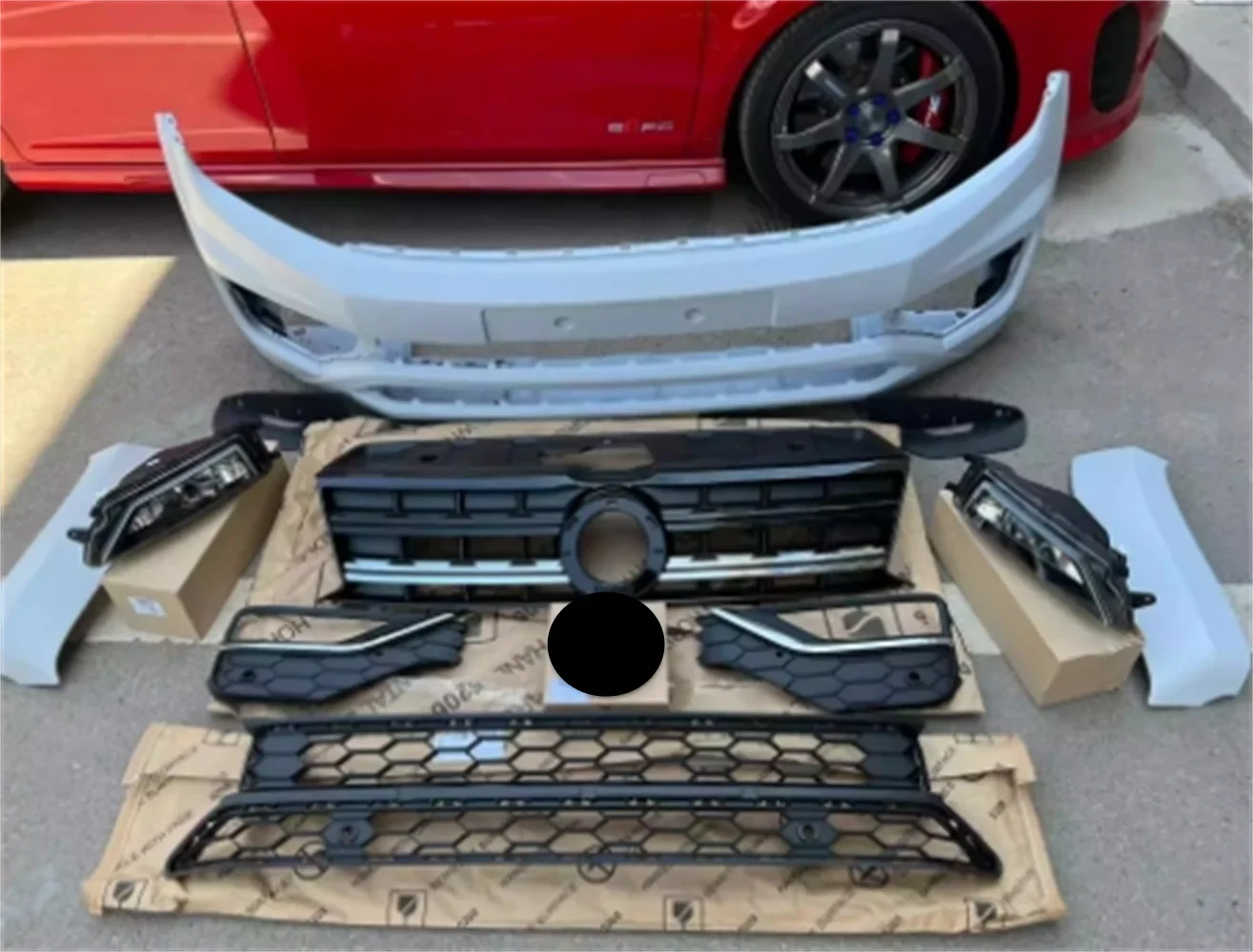 

Car Surround Front Bumper assembly Body Kit for Volkswagen vw AMAROK 2018 grille fog lamp