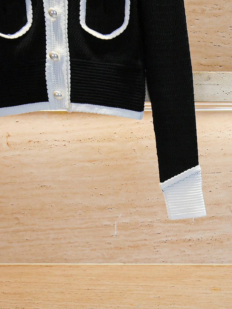 

Luxury Knitted Heavy Embellied Pearl Open Cardigan Top for Women in Autumn Season Regular Fit Button Detail ort Length