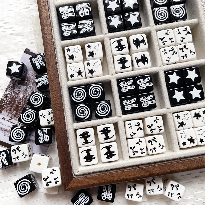 6pcs Black White Printed Beads Ins Style Square Acrylic Beads DIY Star Kitten Scattered Beads Loose Materials