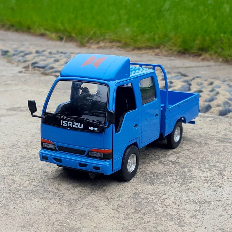 

1:32 Scale ISUZU NHR Pickup Truck Toy Car Diecast Vehicle Model Pull Back Sound & Light Educational Collection Gift For Children