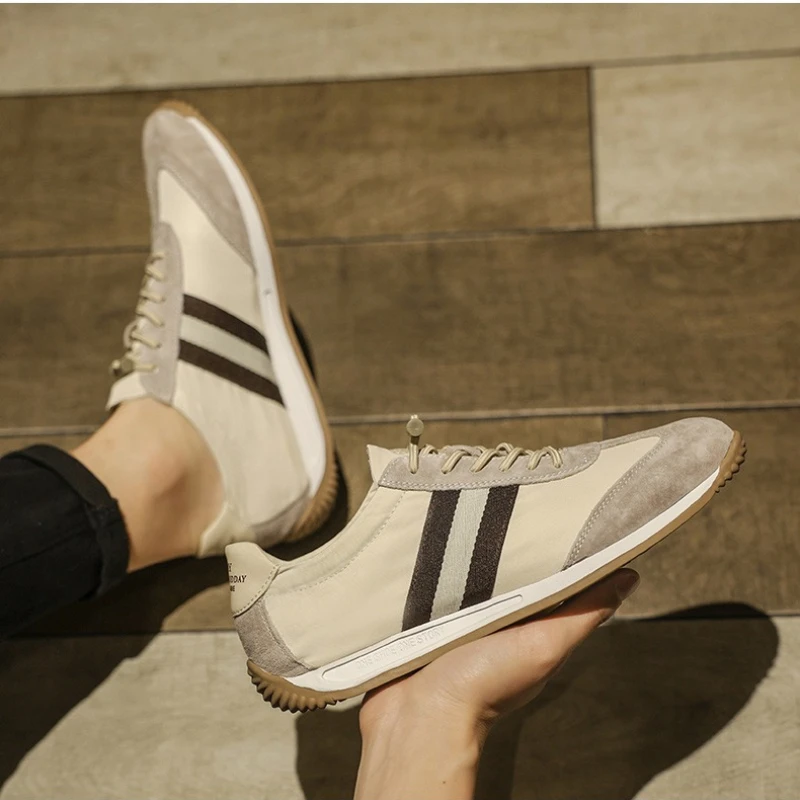 

Original Lightweight Fabric Casual Sports Shoes of The Popular Men's Color-blocked Flat and Light-cut Lace-up Fashion Brand