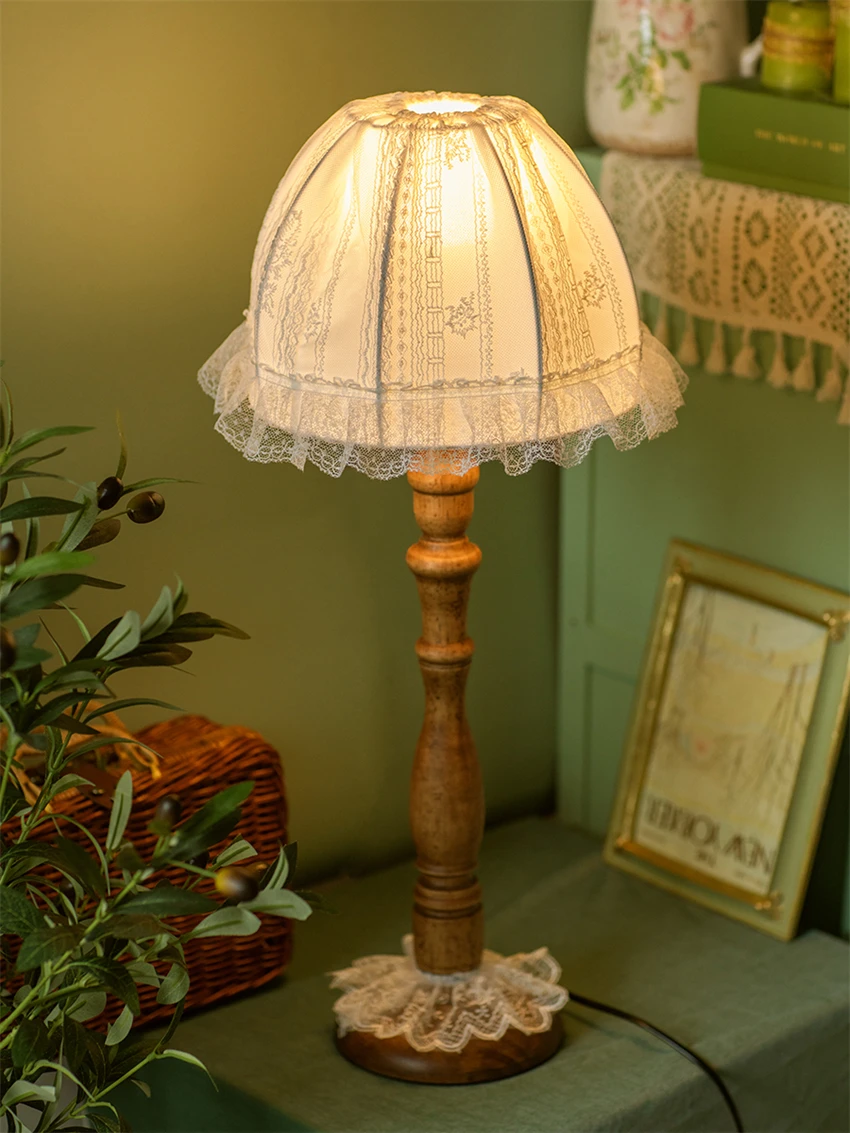 European white lace cloth shade wooden table lamps American country retro bedroom bedside desk lights cabinet lamp fixtures