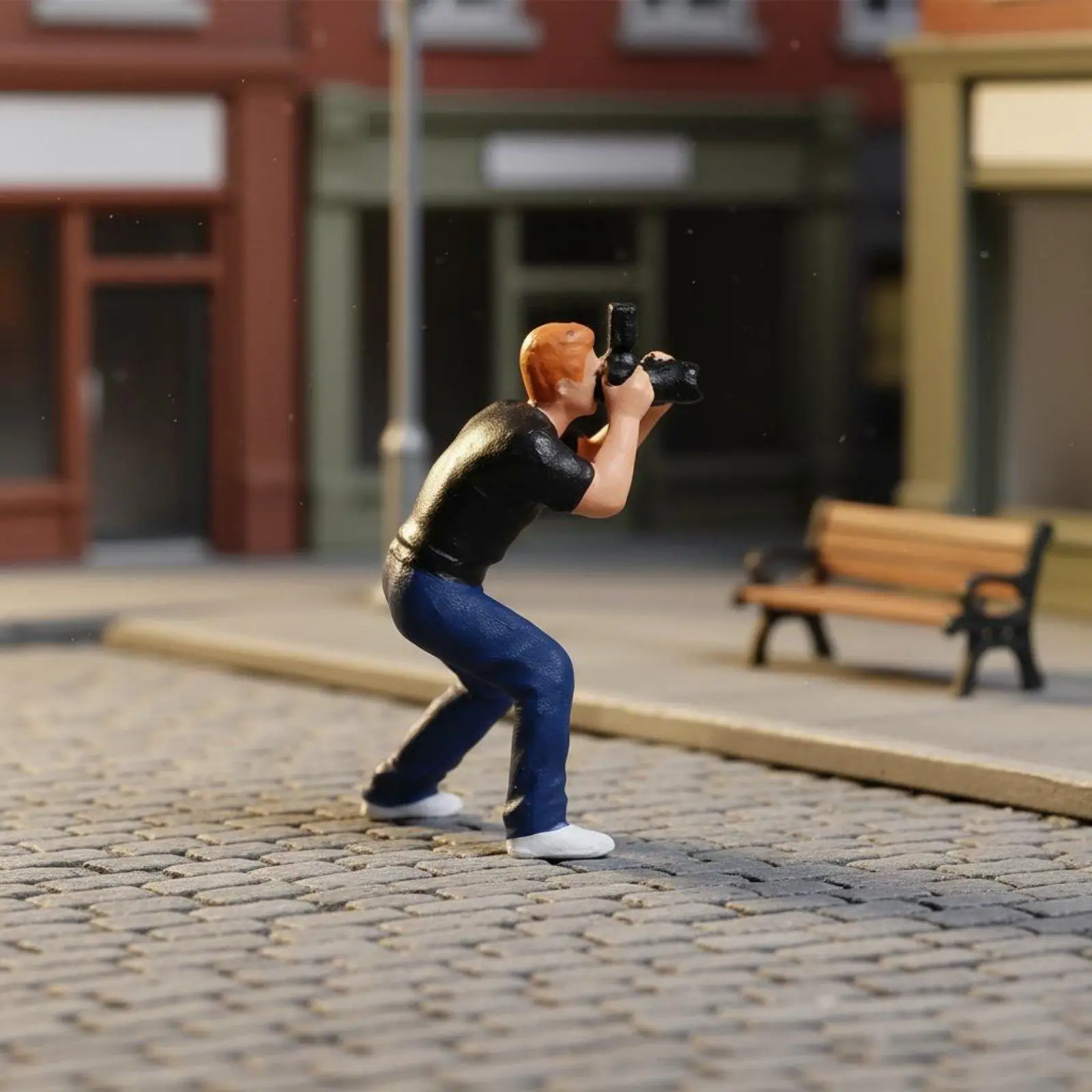HO Scale Photographer Figurine Resin Hand Painted Miniature Cameraman Statue for Diorama Train Layout Collector Display Piece