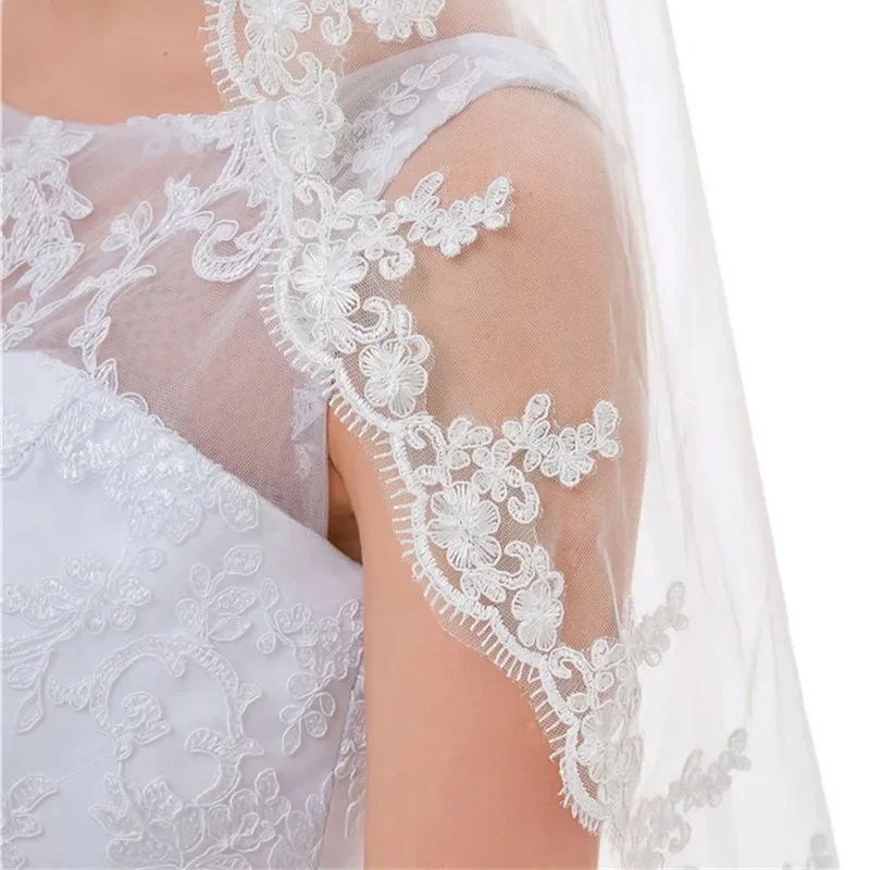 มาใหม่ล่าสุด Top End Lace Veils สําหรับ Velo De Novia สีขาวงาช้าง Vintage สั้นข้อศอกงานแต่งงาน