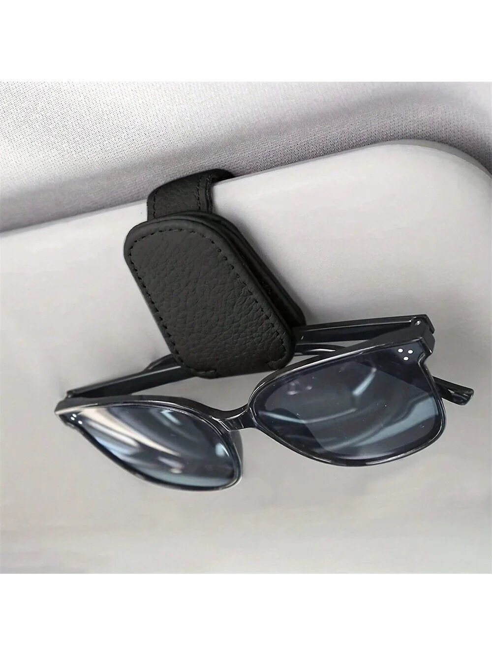 

Luxurious Leather Sunglasses Holder For Car Visor - Easy Clip Design, Secure Eyewear , Stylish Vehicle Accessory