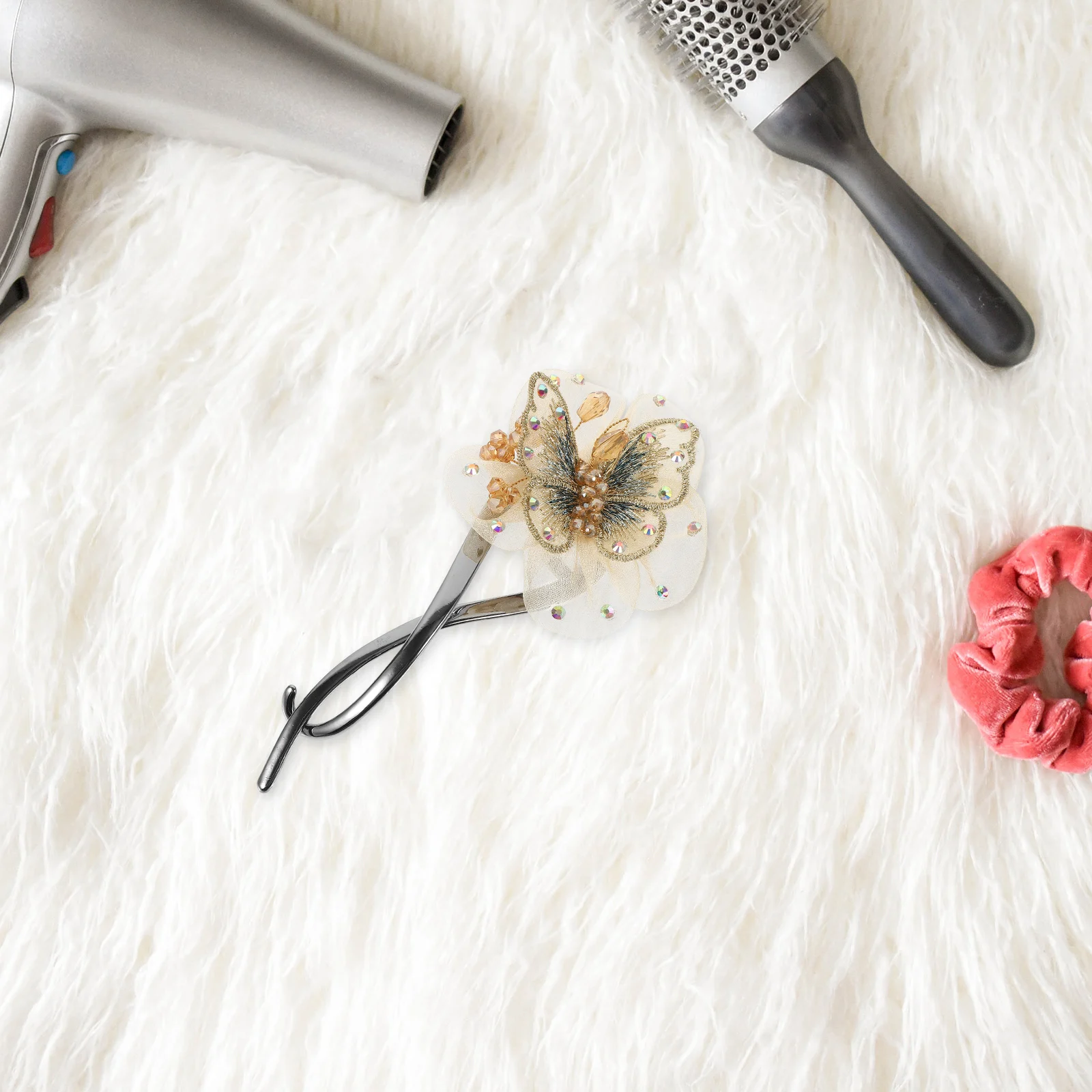 

1Pcs Chic Butterfly Hair Clip French Design Twist Barrette Elegant Women's Hair Accessory