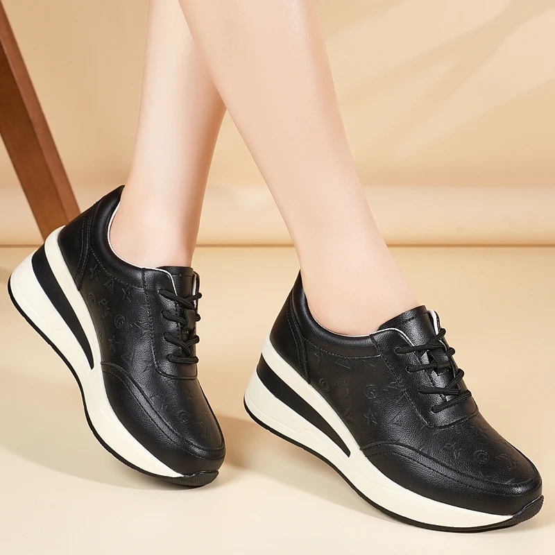 

Женские кроссовки на платформе, удобные повседневные туфли для ходьбы с эффектом увеличения роста, с тиснением, нескользящие, для ежедневной носки