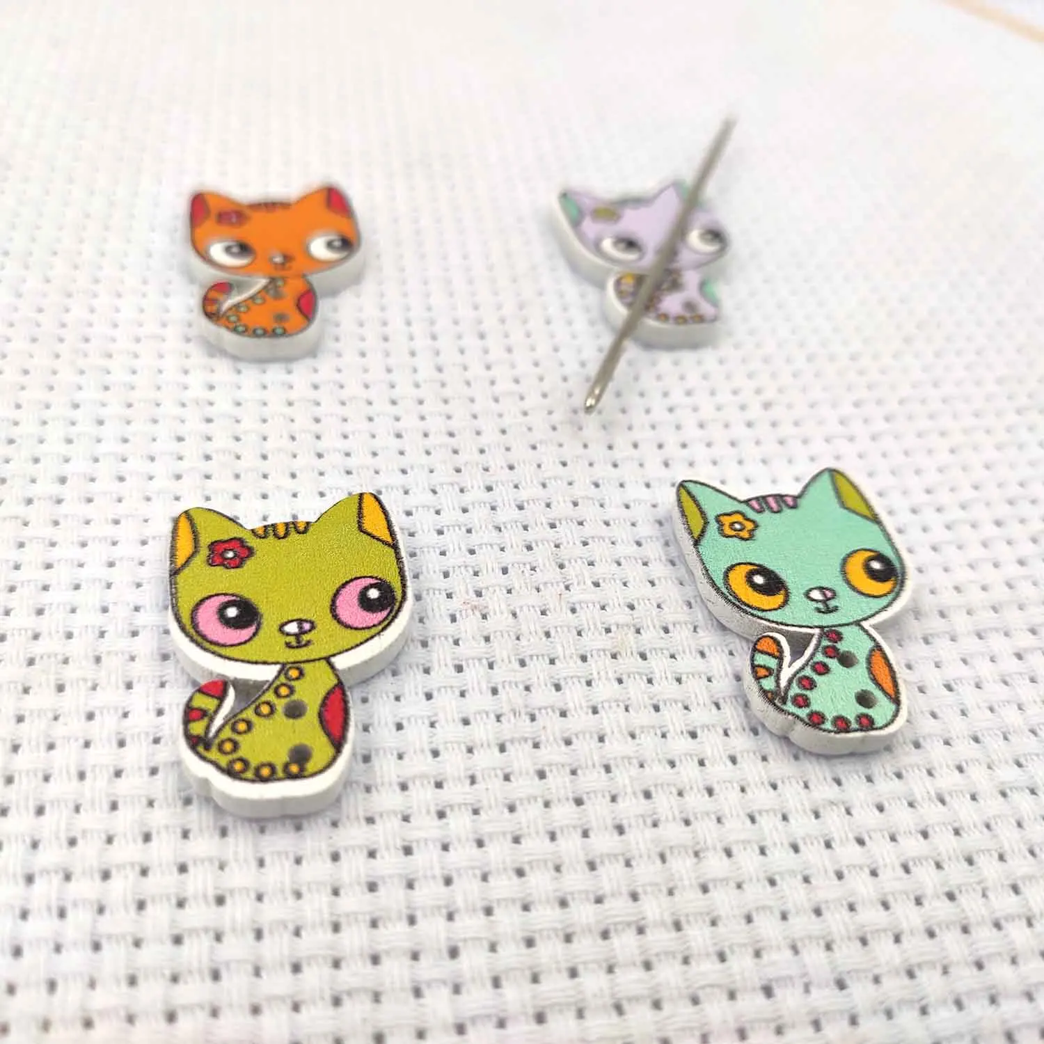 Magnetic Needle Minders Wood for Cross Stitch Set Cat Sewing Magnet Needle Keeper Finder Embroidery Accessories Needle Nanny