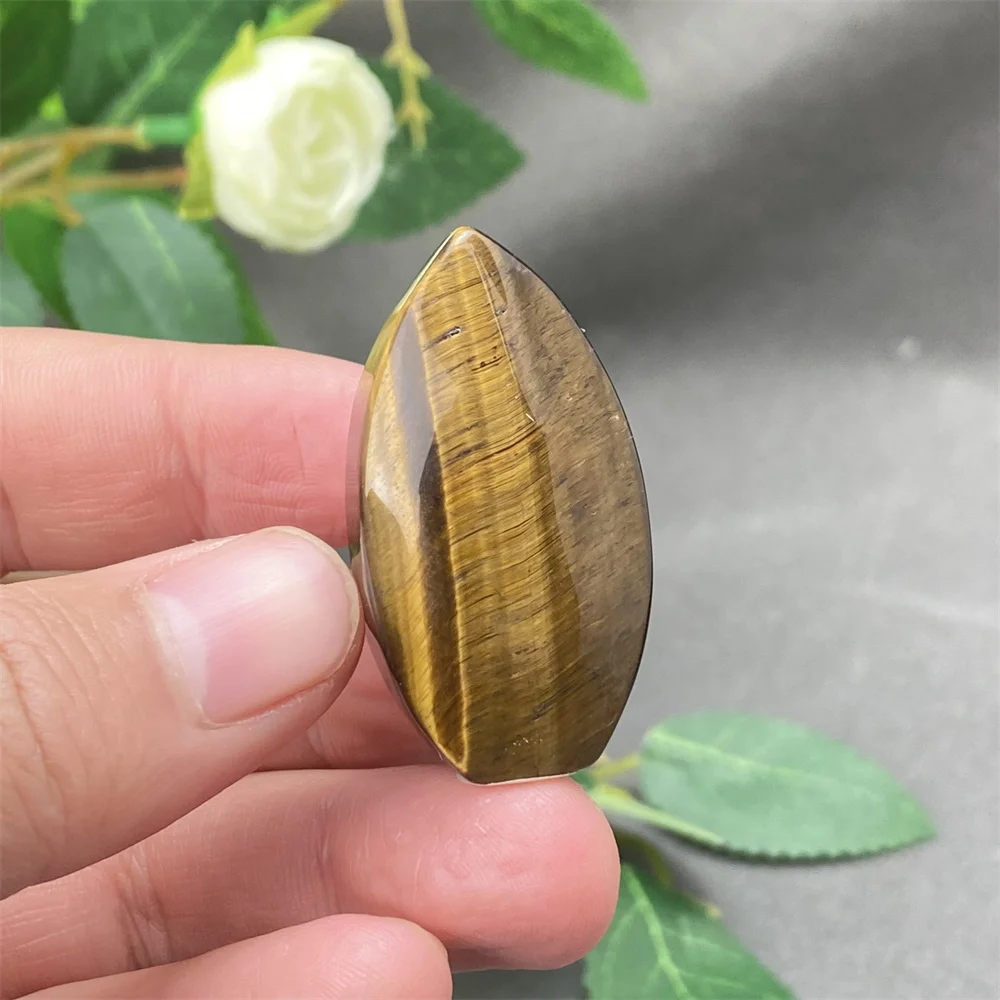 Natural Yellow Tiger Eye Crystal Ornaments Stress Relief Palm Stone Home Decor Mineral Gemstone for Relaxation