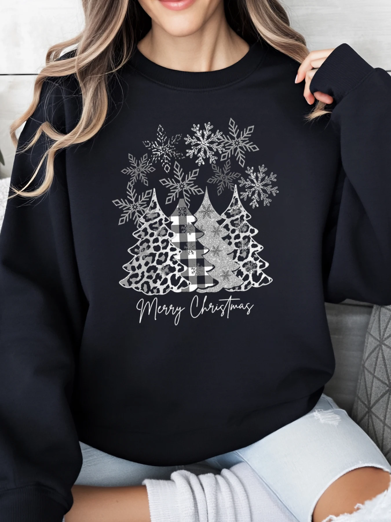 

Рождественская елка с принтом снежинки, Рождественский свитшот, женская повседневная праздничная одежда, черный, больших размеров