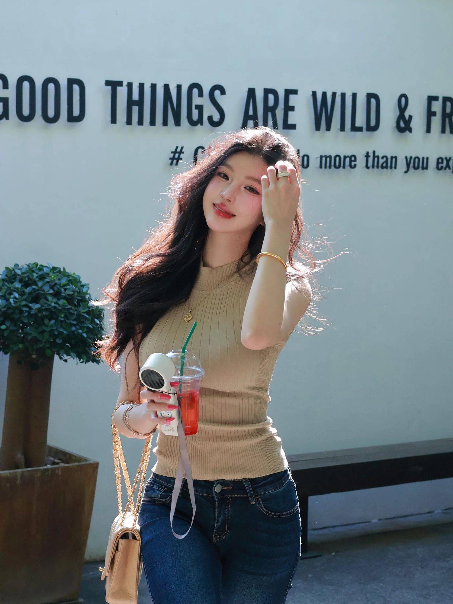 

lectual Sister Khaki Color Small Flng Sve T-irt Women's Spring Summer Slim Fit Top Casual Sle Soft Lenzing Fiber