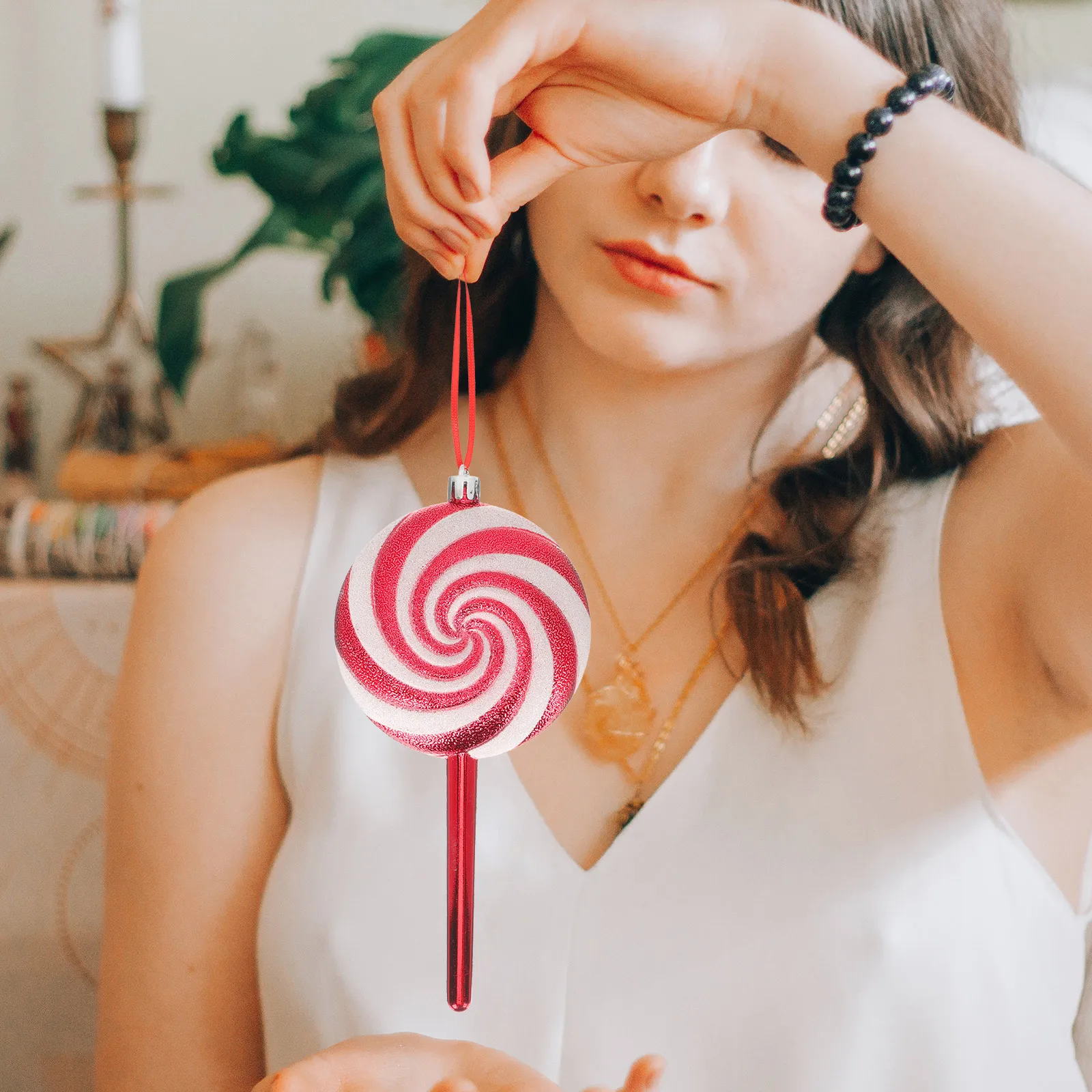 

4Pcs Xmas Candy Ornaments Hand Painted Lollipop Hanging Decor Christmas Tree Hanging Candy Pendant Holiday Party Decoration