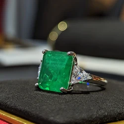 Green Square Zircon Shiny Ring