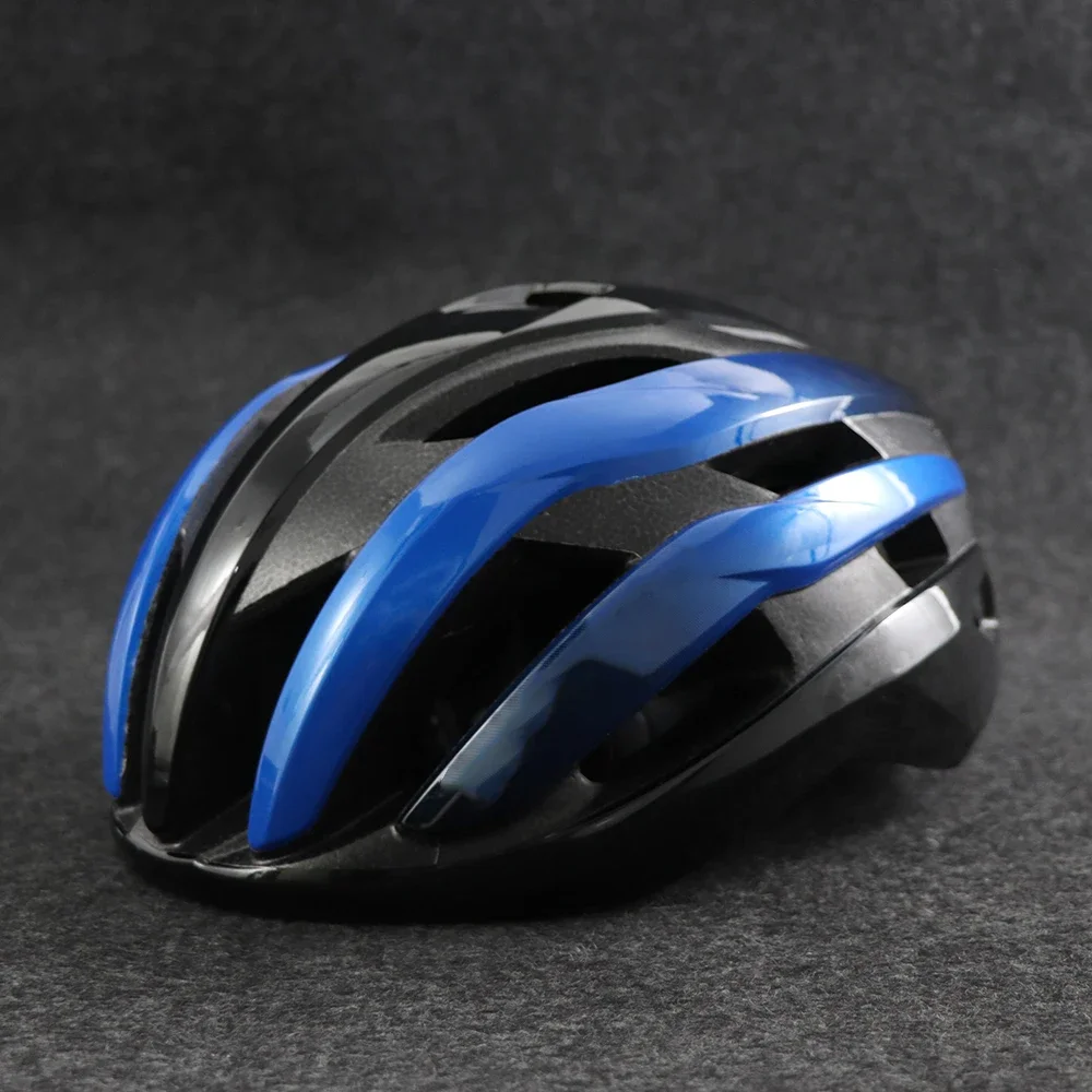 Outdoor cycling helmet ultra-light bicycle helmet multi-color integrated helmet men and women mountain road cycling equipment