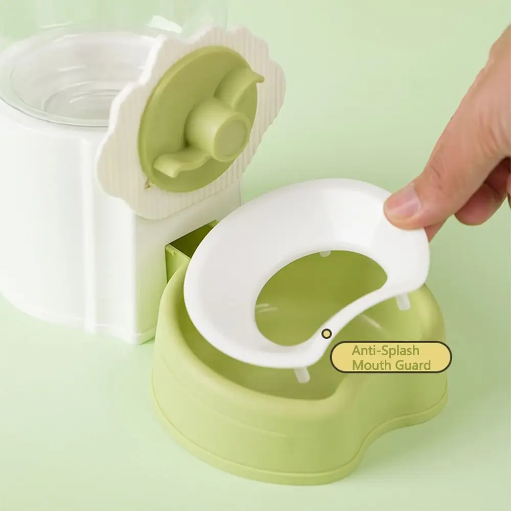 

Portable Water Drinking Dispenser 800ml Durable Automatic Water Drinker Smooth Surface Spill-Proof Pet Water Dispenser