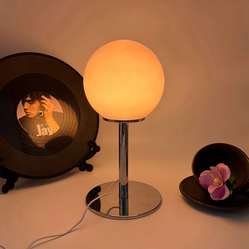 이름 없는 가게 크림 스타일 침대 옆 분위기 조명, 레트로 디자인 창의적인 침실 북유럽 소녀 인테리어 장식 테이블 램프