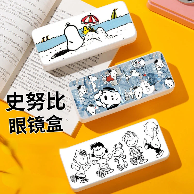 Estojo de óculos Kawaii Snoopy, Caixa leve de óculos escuros, Cute Anime Anti Pressão Miopia Box, Presente divertido dos desenhos animados