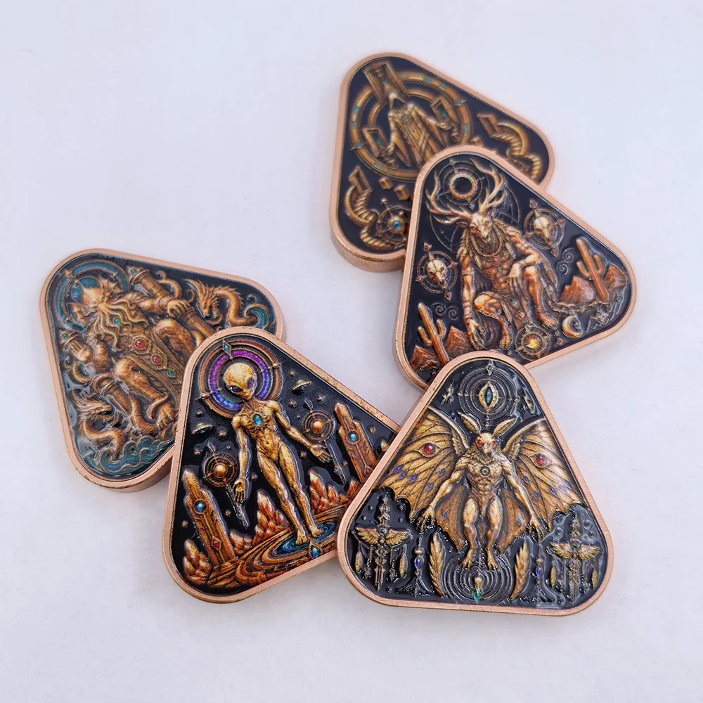 5 Designs 1 OZ Antique Triangle Commemorative Coin Mysterious Creatures Alien Cthulhu Mothman Deer Man Collectible Souvenir Gift