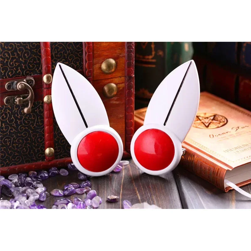 アニメコスプレスターセーラーちびムーンアクセサリーゴールデン耳飾りブローチ白帽子ちび米国ハロウィンアクセサリー MN1