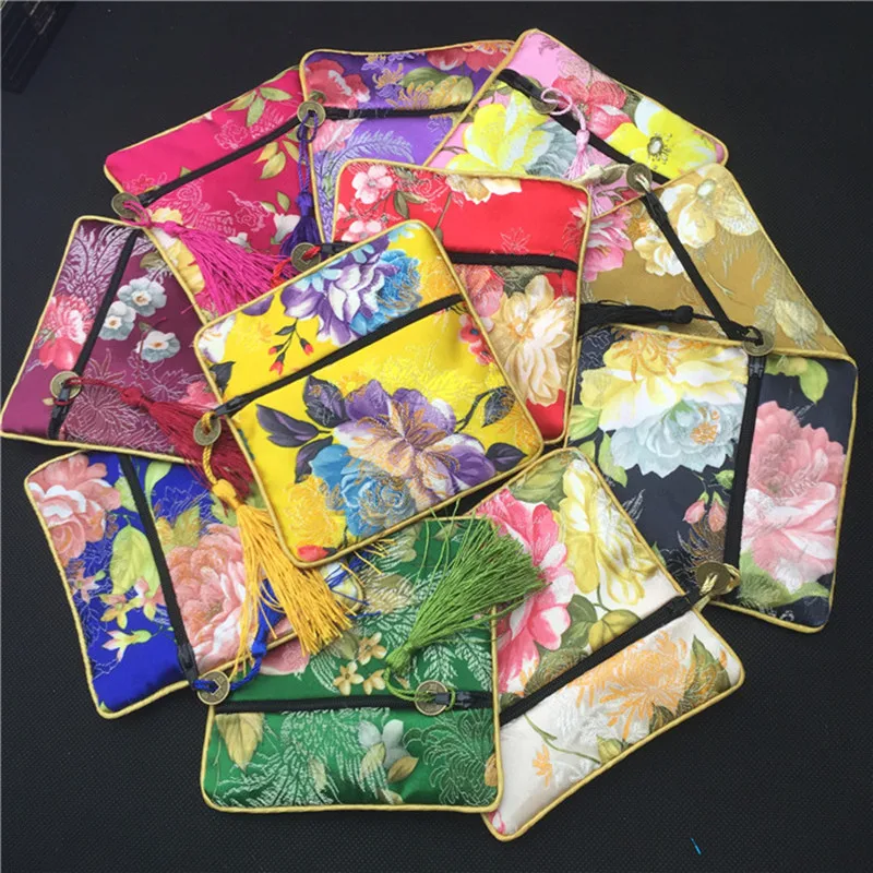 

100pcs Custom Small Zipper Coin Purses Flower Chinese Silk Brocade Jewelry Pouches Gift Bags Wholesale Tassel Square Cloth Pack