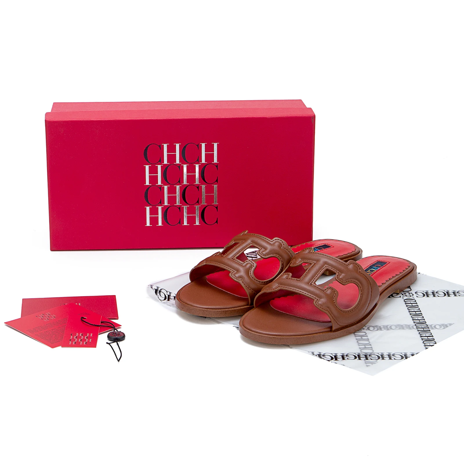 صنادل مسطحة جديدة 2025 بنية بتصميم H وتجويفات مموجة - مريحة للنساء في رحلات التخييم والعطلات غير الرسمية