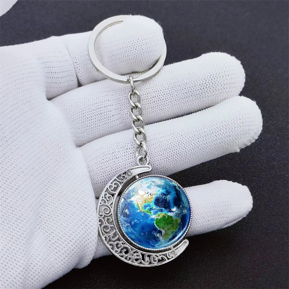 Fashion Solar System Planet Keychain With Double-sided 360 ° Rotating Pendant For men and women Jewelry Gifts