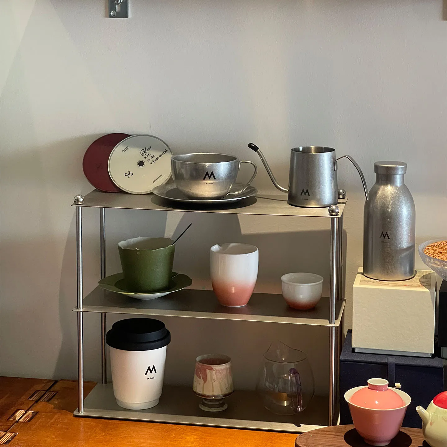 

DSA minimalist stainless steel multi-layer rack medieval cup holder desktop finishing rack cosmetics jewelry storage rack
