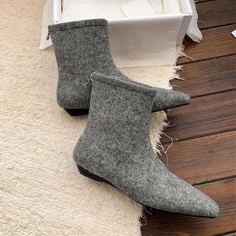 

Женские ботильоны на плоской подошве, замшевые туфли с острым носком, модное платье, зимние короткие ботинки Botas 2025, новый тренд, дизайнерские уютные Botas De Mujer