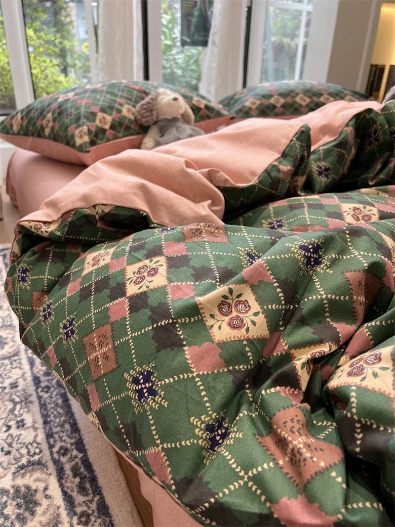 

Green rhombus pastoral small floral bed four-piece cotton quilt cover bed sheet