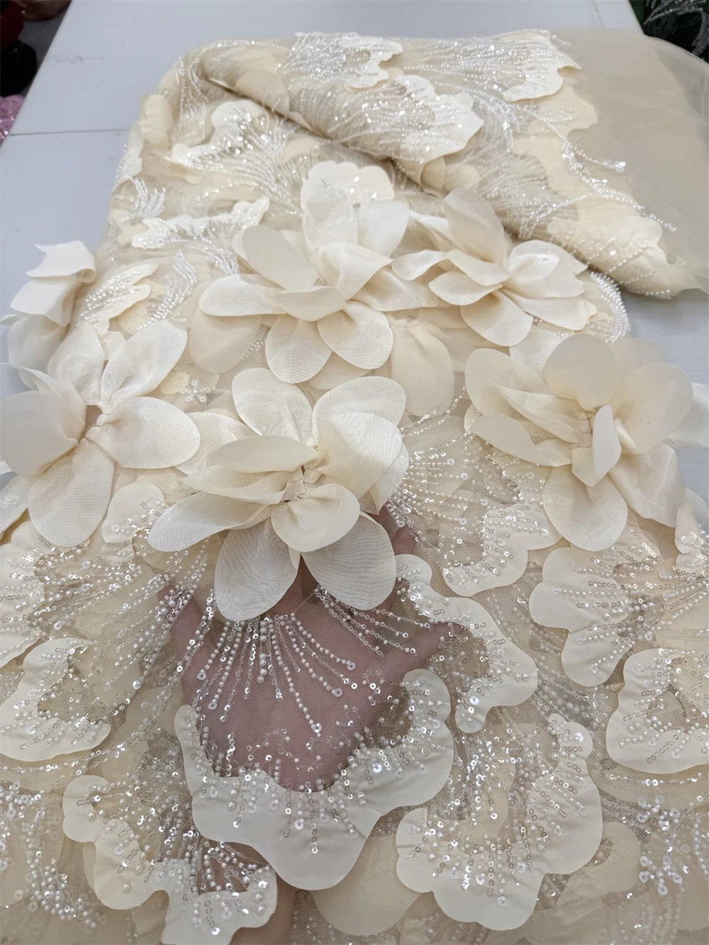 New Model Laser Handmade 3D Big Flower Tulle Lace French Mesh Embroidered Dubai New 2026 Sequins Beaded Lace Fabric For Sewing