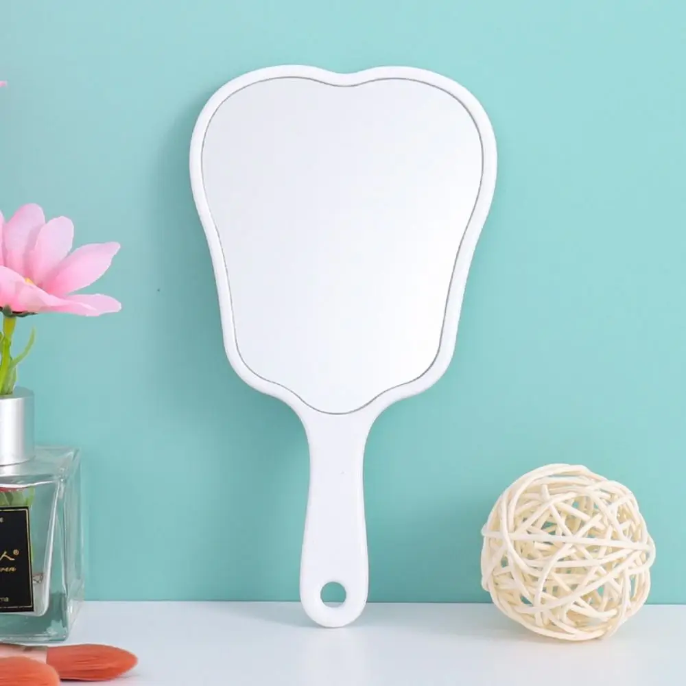 

Durable Plastic Tooth-shaped Mirror Mini Lightweight Handheld Sector Mirror High-definition Portable Makeup Mirror Gift Mirror