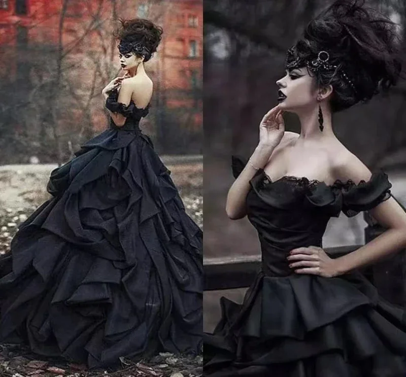 Black Gothic Ball Gown Wedding Dresses Off Shoulder Pleat Lace Victorian lace-up corset outdoor bride Cosplay Wedding Gown 2025