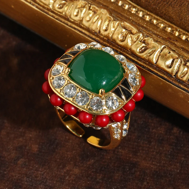 

Vintage Green Ring Gold Color For Woman Square Red Stone Rhinestone Zircon Jewelry Luxury High Quality Christmas Accessories New