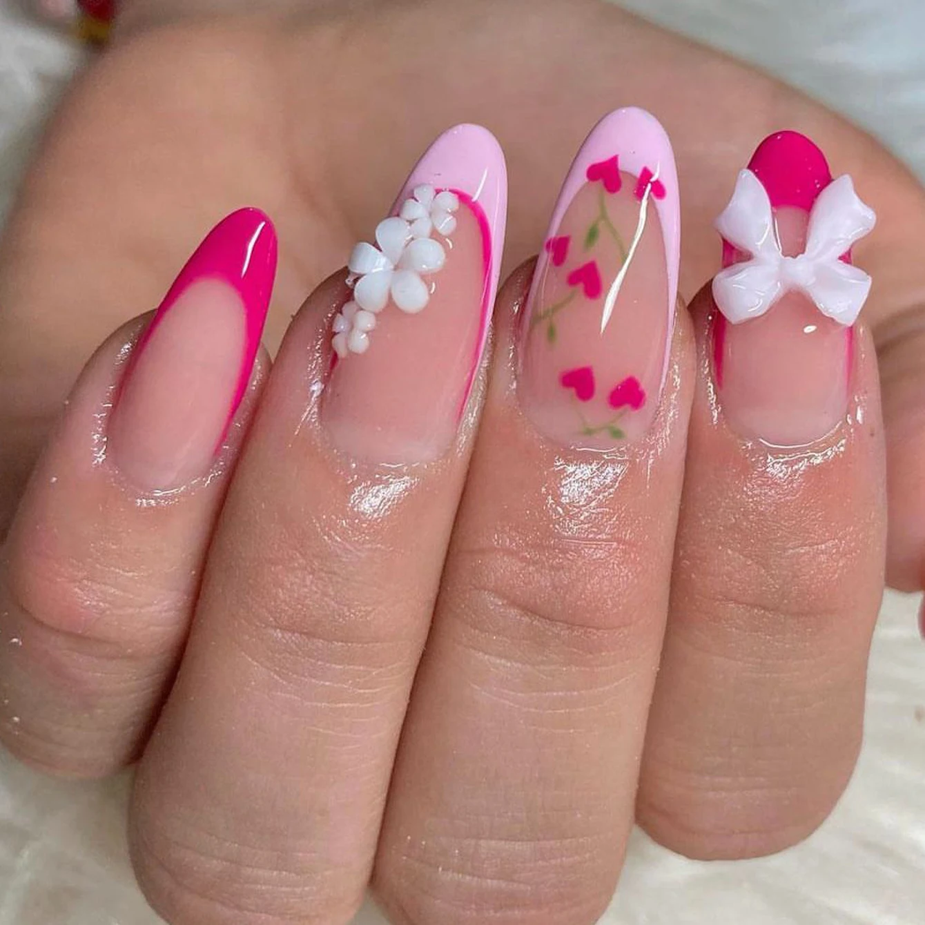 

10 шт. короткие миндалевидные накладные ногти, французский пресс для ногтей, милые кончики ногтей, ромашковый бант и дизайн в форме сердца, накладные ногти для женщин и девочек