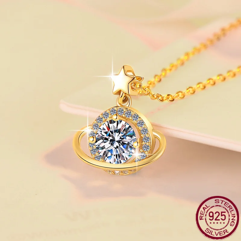 

New 18K gold dreamy planet 1 carat moissanite pendant with waist code certificate s925 pure silver necklace wedding