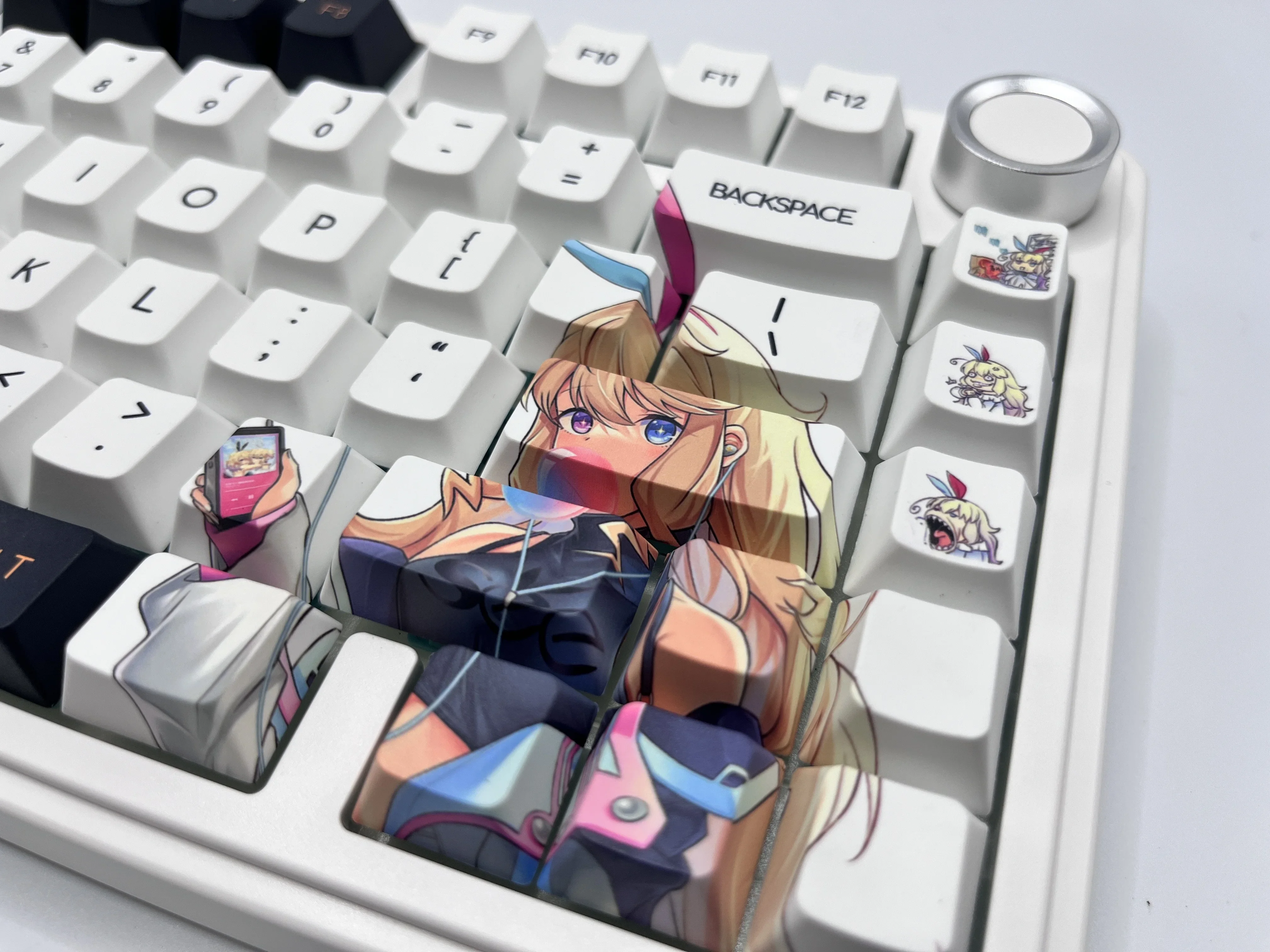 Imagem -05 - Rinko Anime Keycaps Cereja Pbt Comfort Keycaps Personagem dos Desenhos Animados Jogos pc Computador Presentes Gamer Personalização