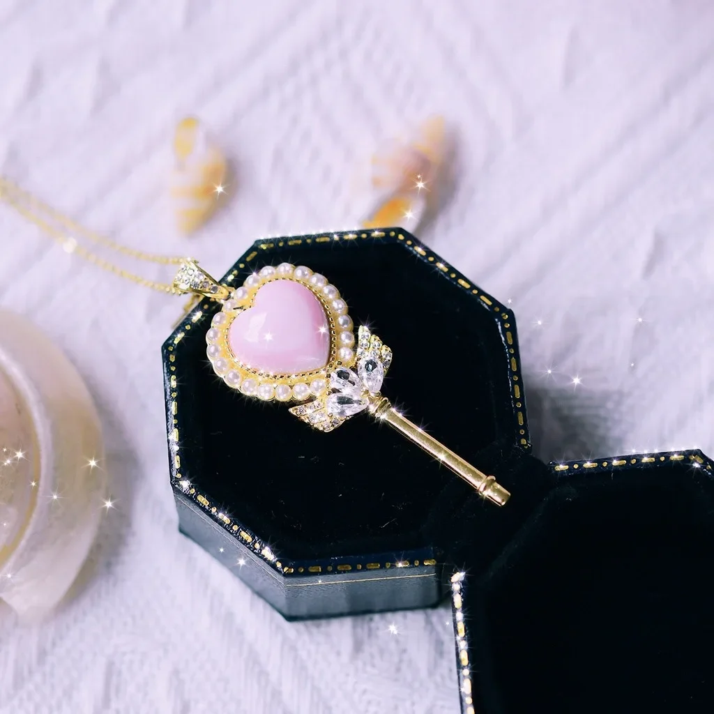 

Factory Sales Queen Shell Magic Wand Pendant Silver Inlay Queen Shell Pendant