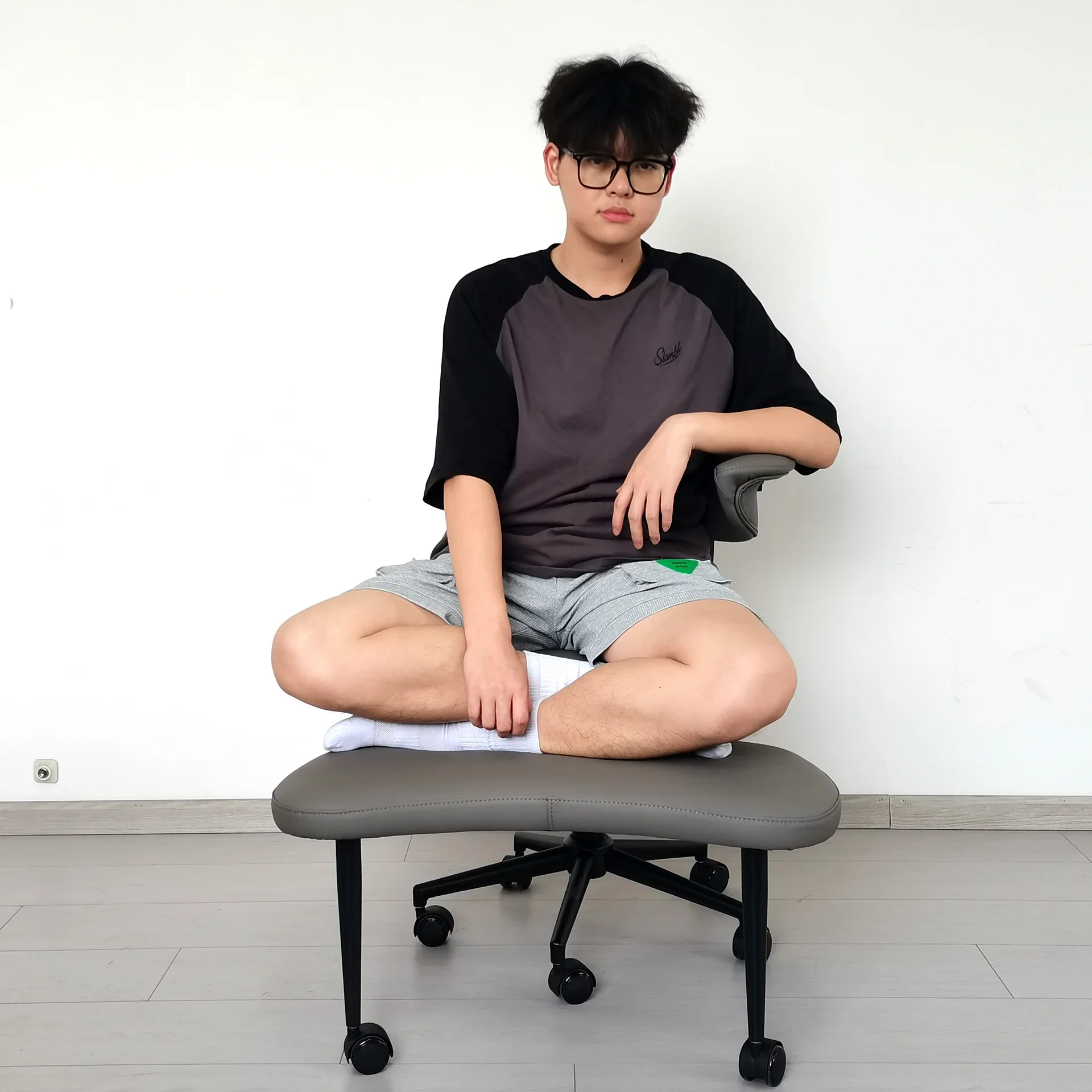 Cross-legged chair Monkey stool, squatting   Lazy office Study dormitory, meditation  Meditation   with armrests