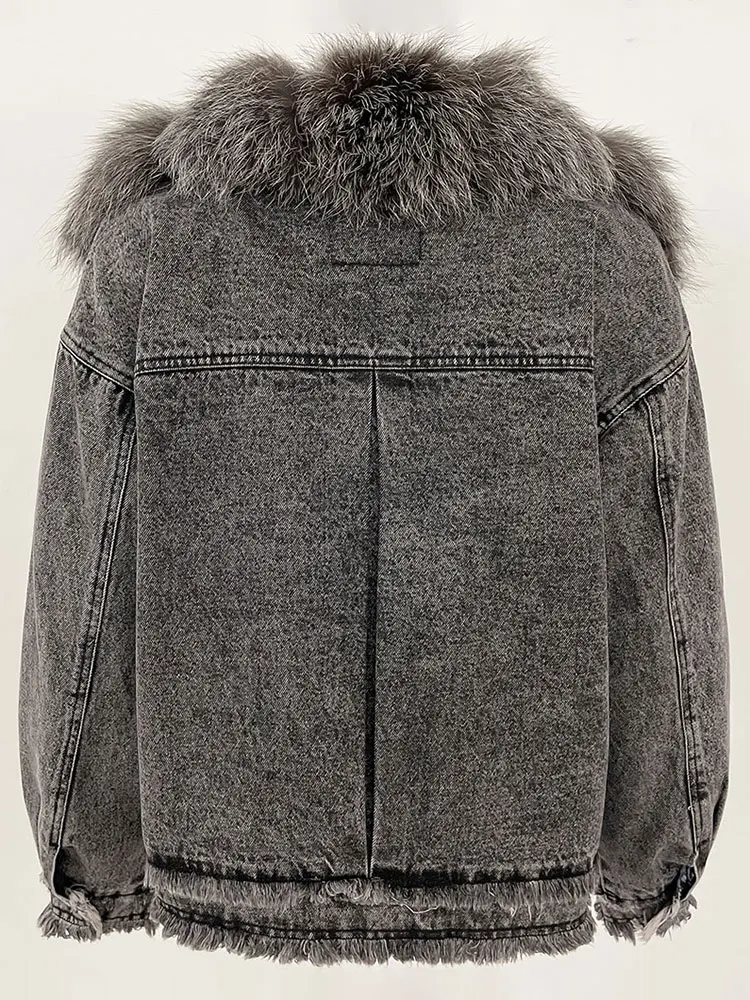 سترة نسائية من فراء الثعلب الطبيعي لعام 2025 سترة شتوية جديدة للسيدات قصيرة دافئة من الفرو الحقيقي ملابس خروج عصرية فاخرة