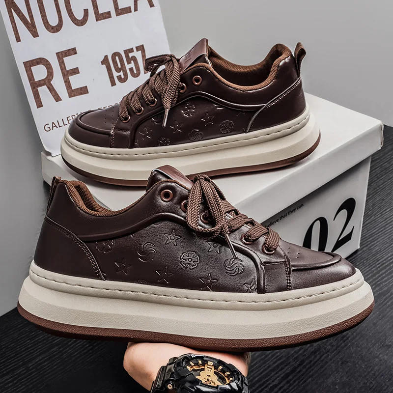 

2026 Мужские белые повседневные кроссовки с кожаным верхом, нескользящие износостойкие туфли для папы с британским вкусом, идеально подходят для спорта и отдыха