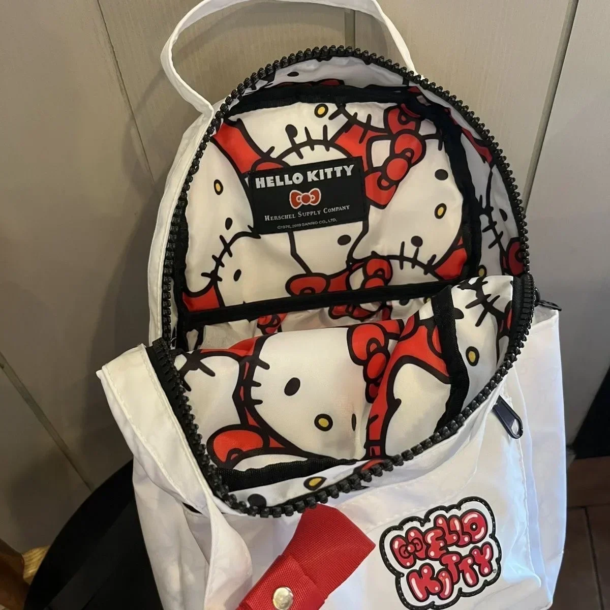 Sanrio Hello Kitty zaino Anime uomo donna Kawaii Cartoon Cute Light borsa da viaggio per studenti in Nylon di alta qualità ad alta capacità