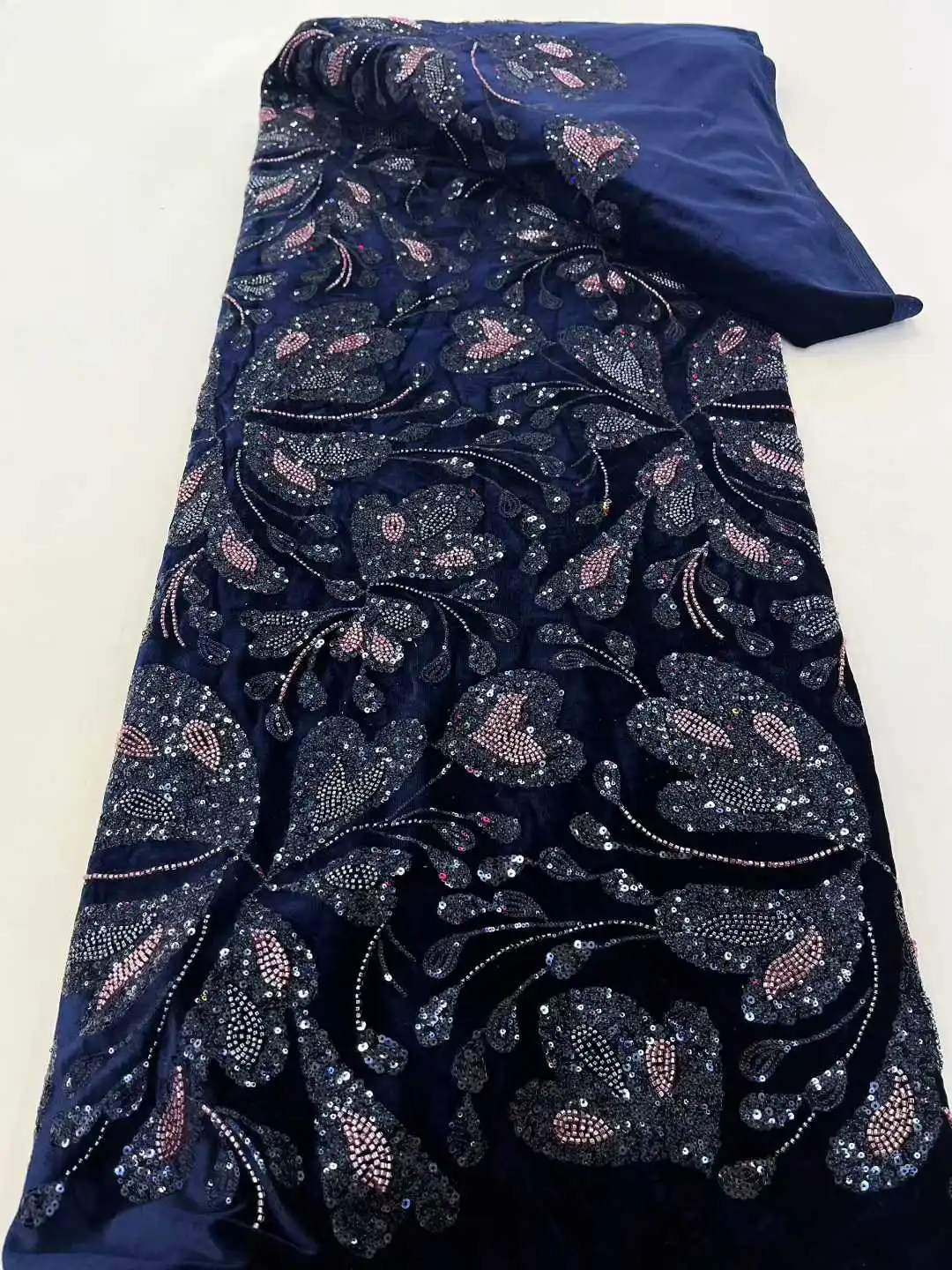 

New Design Beads Sequin Lace Fabric Luxury Nigerian Lace Fabric 2025 High Quality Lace Tulle Lace Fabric For Women Wedding Dress