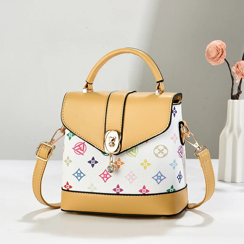 

Viral Quilted Mini Bag for Women - Retro Checkered Design, Versatile Shoulder Crossbody Purse Ideal for Daily Phone Storage